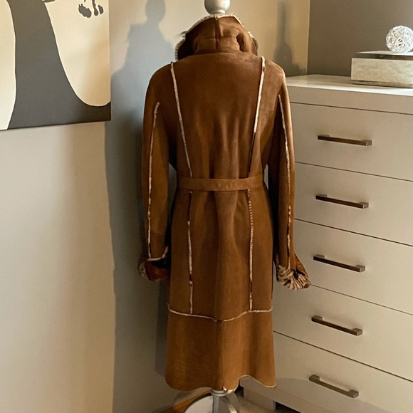 Genuine Shearling Coat - Picture 8 of 11